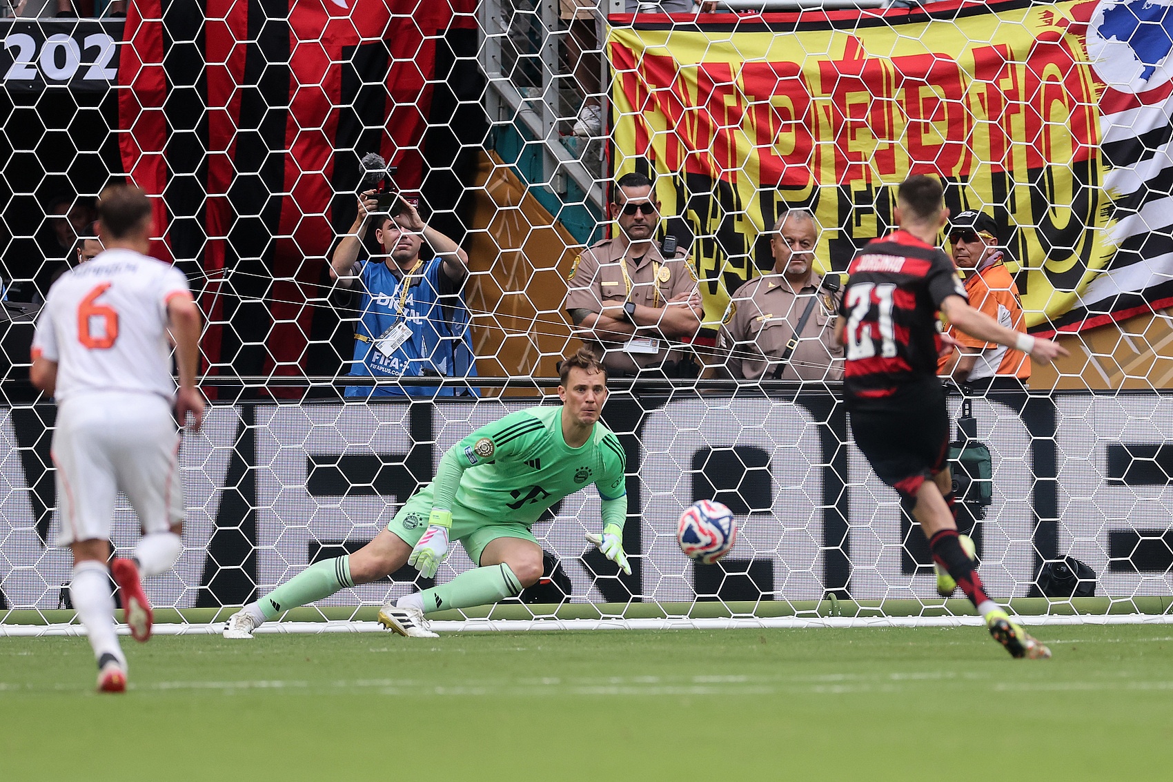 巨大的變化！ IFAB認(rèn)為修改罰球規(guī)則：將罰球踢作為死球 而進(jìn)攻方無(wú)法彌補(bǔ)射門(mén)！